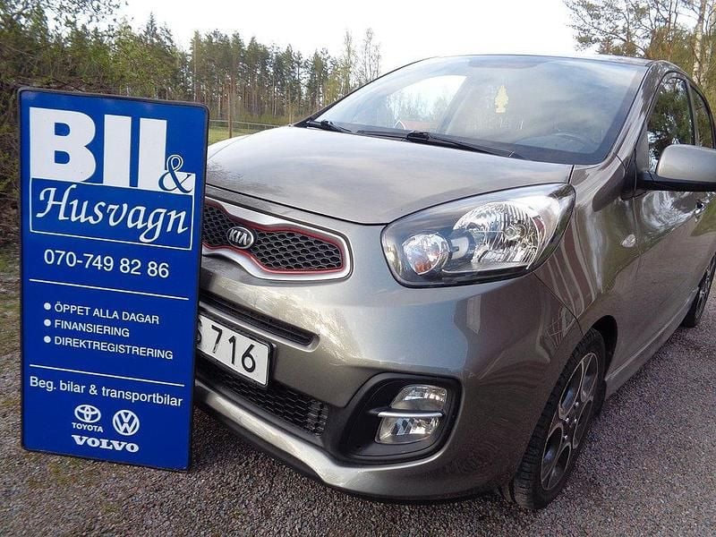 Grå Begagnad 2014 Kia Picanto 3 Halvkombi | 65 000 kr (Lite dyr) - Bild 1/4