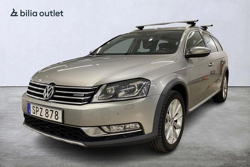 Silver Begagnad 2014 VW Passat Alltrack Kombi | 135 000 kr (Lite dyr) - Bild 1/4