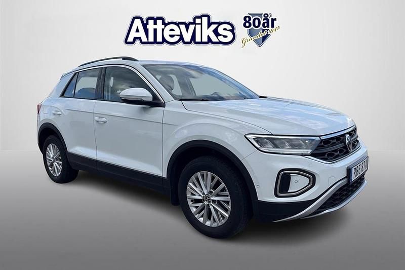 Vit Begagnad 2024 VW T-Roc SUV | 308 900 kr (Dyr) - Bild 1/4