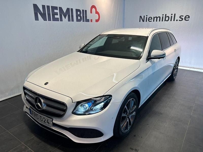 Begagnad Mercedes E220 Avantgarde 194 HK (142 kW) 2018 Vit Kombi
