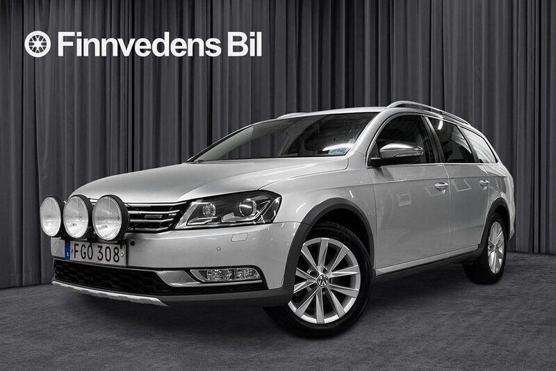 Silver Begagnad 2014 VW Passat Alltrack Kombi | 129 000 kr (Marknadspris) - Bild 1/4