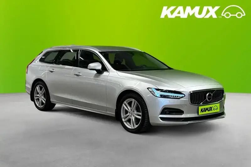 Silver/grå Begagnad 2021 Volvo V90 Momentum Kombi | 318 700 kr - Bild 1/4