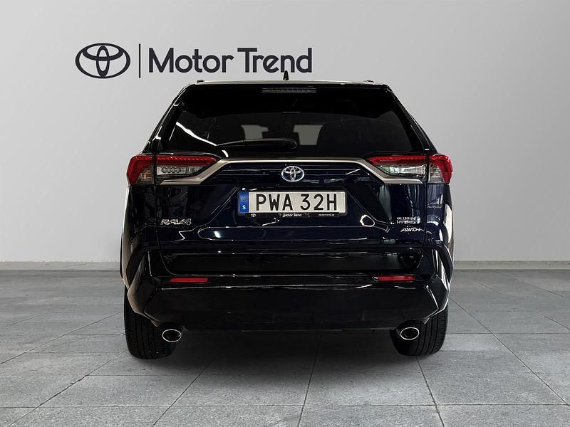 Begagnad Toyota RAV4 Hybrid 2023 Blå SUV