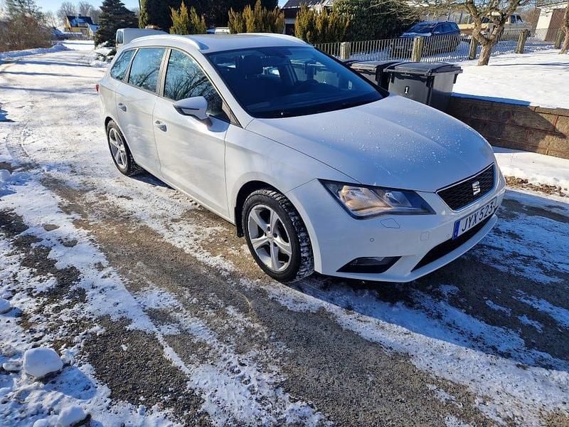 Begagnad Seat Leon ST 105 HK (77 kW) 2014 Kombi