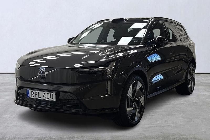 Grå Ny 2025 Volvo EX90 Performance SUV | 979 900 kr (Superpris) - Bild 1/4