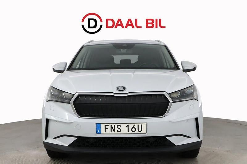 Begagnad Skoda Enyaq iV Comfort 150 kW (204 HK) 2021 Vit SUV