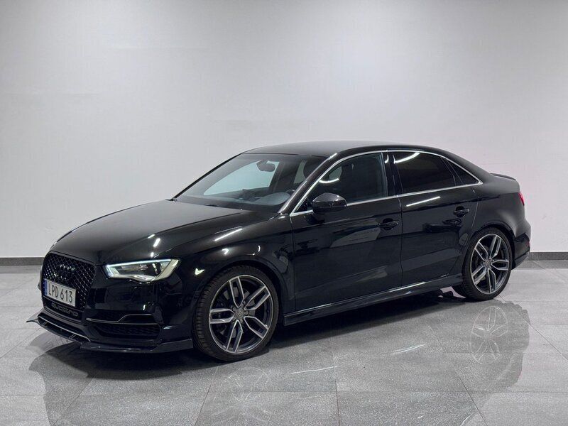 Svart Begagnad 2014 Audi S3 Design Sedan | 289 900 kr (Marknadspris) - Bild 1/4