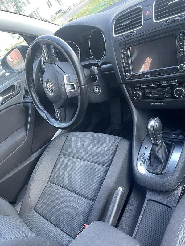 Svart Begagnad 2011 VW Golf VI Halvkombi | 59 000 kr (Superpris) - Bild 1/4