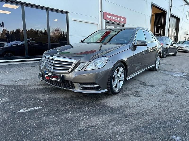 Begagnad Mercedes E220 Classic 170 HK (125 kW) 2013 Grå