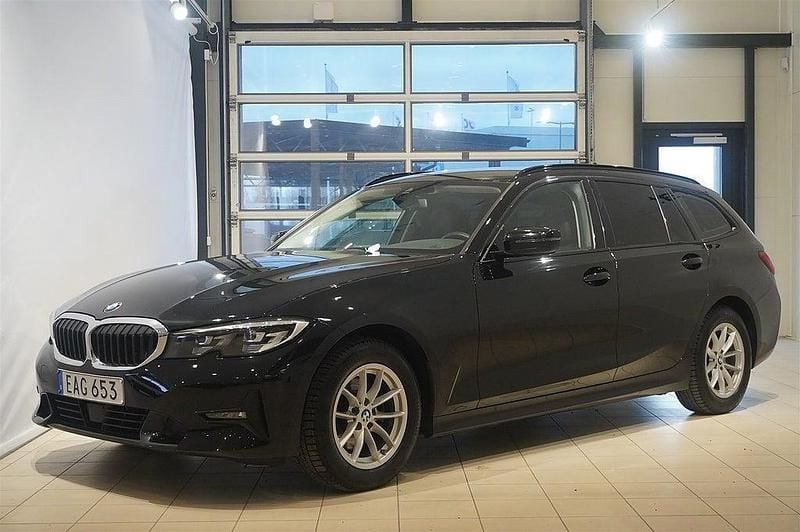 Begagnad BMW 320 Sport Line 190 HK (139 kW) 2020 Svart Kombi