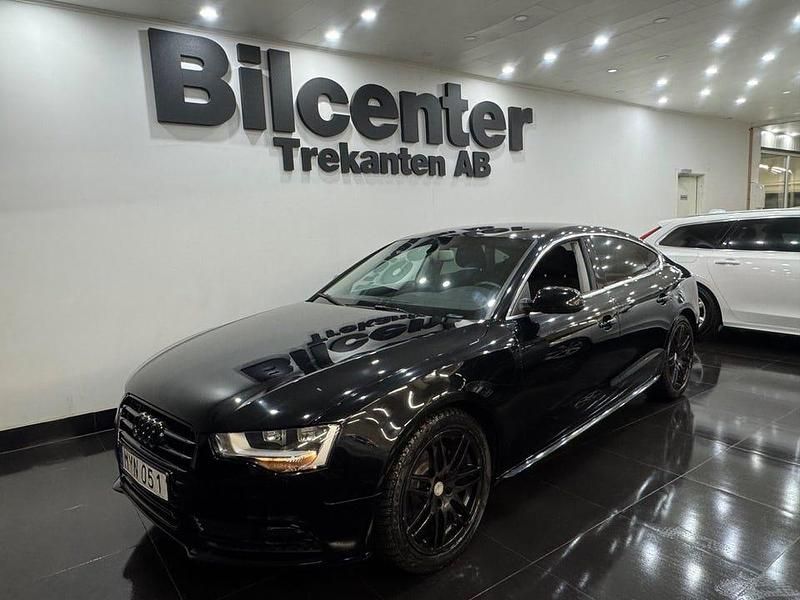 Svart Begagnad 2012 Audi A5 Sportback Halvkombi | 109 900 kr (Lite dyr) - Bild 1/4