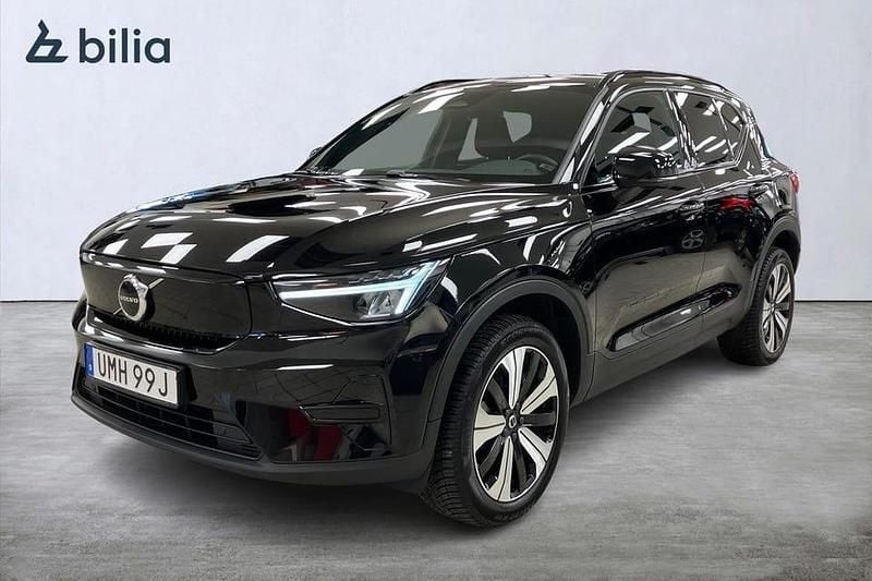 Begagnad Volvo XC40 Core 175 kW (238 HK) 2022 Svart SUV