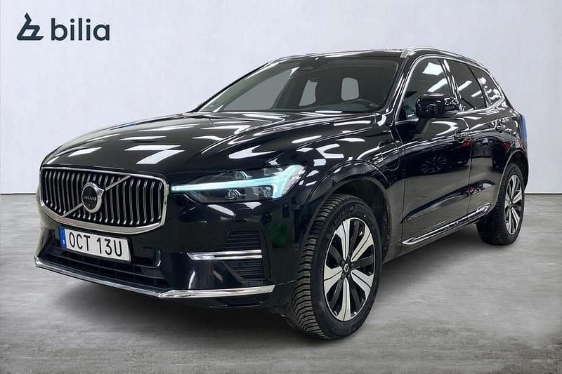 Begagnad Volvo XC60 Plus 355 HK (261 kW) 2022 Svart SUV