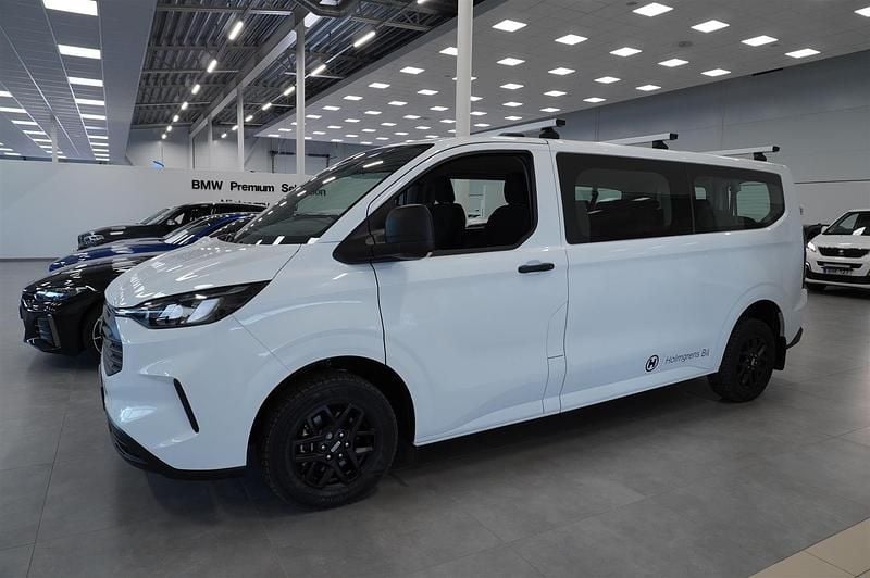 Vit Begagnad 2024 Ford Transit Custom Trend Kombi | 599 875 kr - Bild 1/4