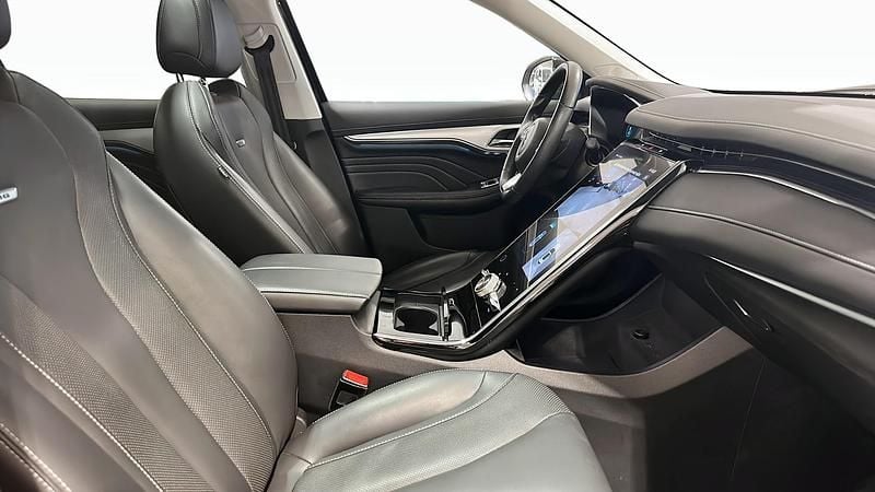 Begagnad MG Marvel R Luxury 132 kW (180 HK) 2022 Svart SUV