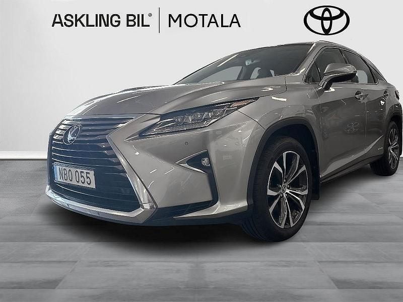 Ljusgrå Begagnad 2018 Lexus RX450h SUV | 389 000 kr (Bra pris) - Bild 1/3