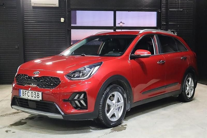 Begagnad Kia Niro Advance 141 HK (103 kW) 2020 Röd SUV