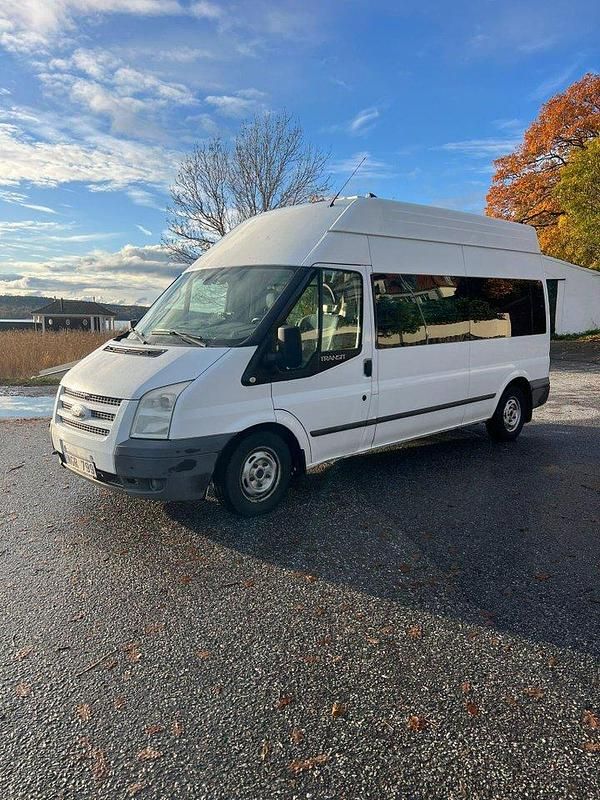 Vit Begagnad 2013 Ford Transit Minibuss | 198 000 kr - Bild 1/4