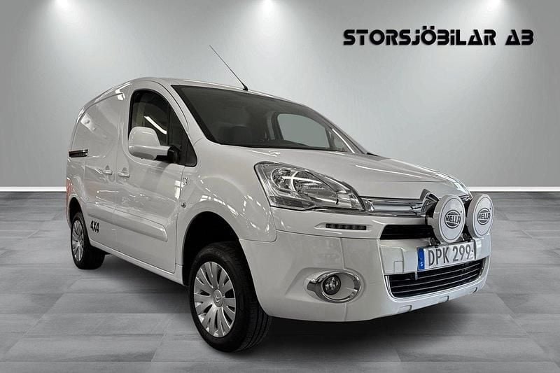 Vit Begagnad 2015 Citroën Berlingo Minibuss | 139 000 kr - Bild 1/4