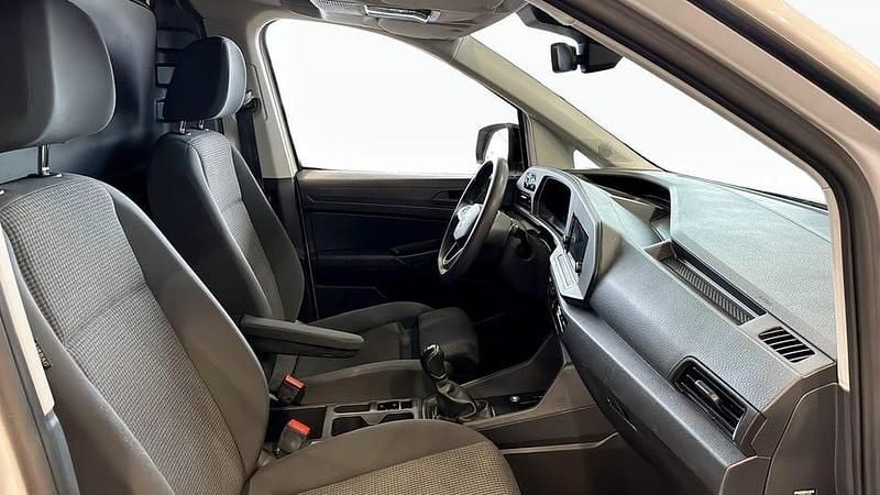 Begagnad VW Caddy 102 HK (75 kW) 2021 Vit Minibuss