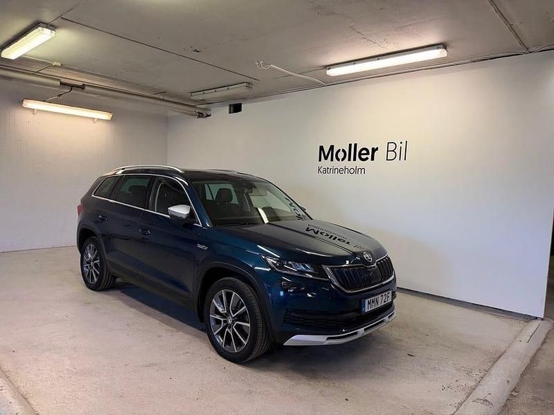 Lava blue metallic Begagnad 2019 Skoda Kodiaq SUV | 284 900 kr (Marknadspris) - Bild 1/4