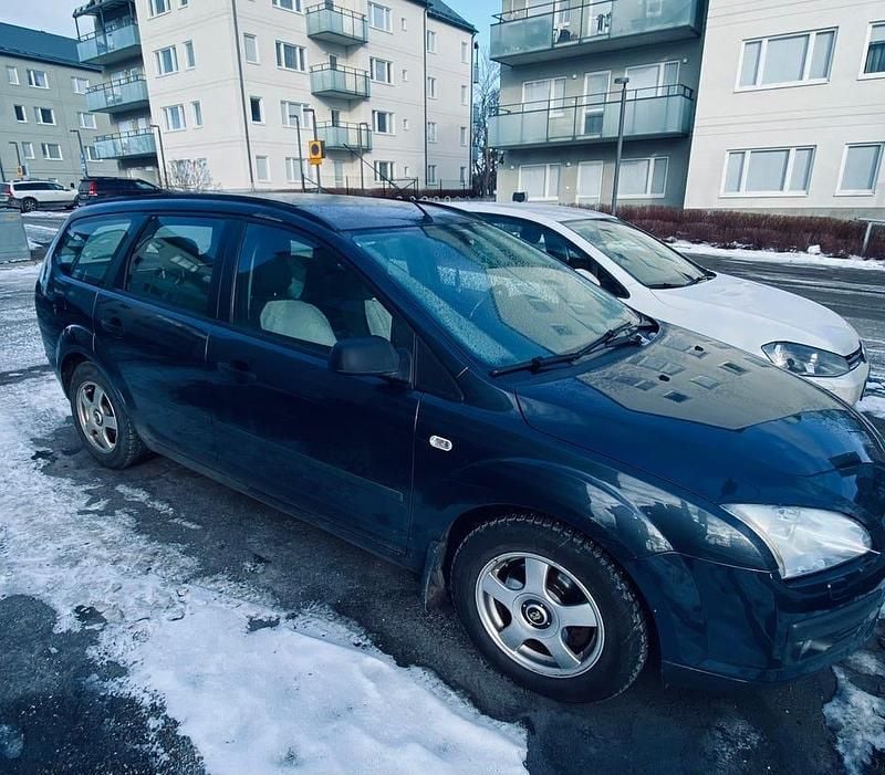 Begagnad Ford Focus 125 HK (91 kW) 2006 Kombi