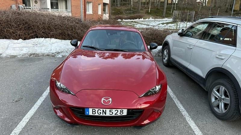 Soul red kristal Begagnad 2018 Mazda MX5 Cab | 240 000 kr (Lite dyr) - Bild 1/4