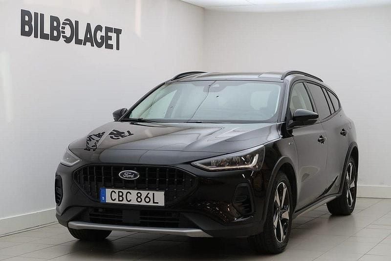 Svart Begagnad 2023 Ford Focus Active Kombi | 194 800 kr - Bild 1/4