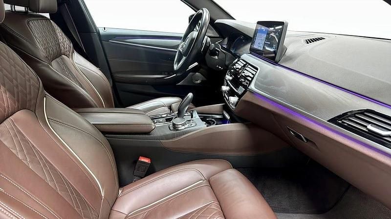 Begagnad BMW 530 M Sport 292 HK (214 kW) 2024 Grå Kombi