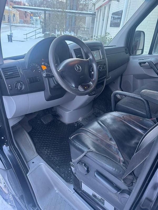 Begagnad Mercedes Sprinter 163 HK (119 kW) 2014 Svart metallic Van