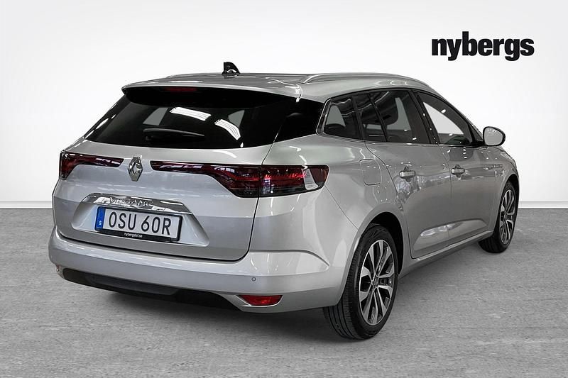 Begagnad Renault Mégane IV Techno 141 HK (103 kW) 2023 Grå Kombi