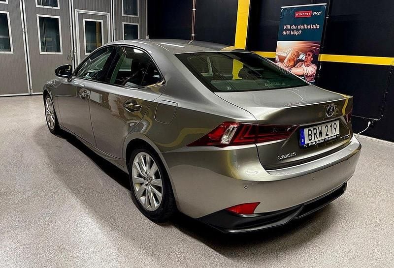 Begagnad Lexus IS300h Executive Line 220 HK (161 kW) 2014 Ljusgrå Sedan