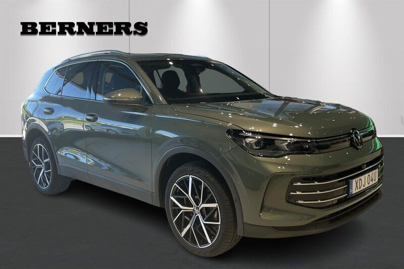 Grön Ny 2024 VW Tiguan Elegance SUV | 518 900 kr (Lite dyr) - Bild 1/4
