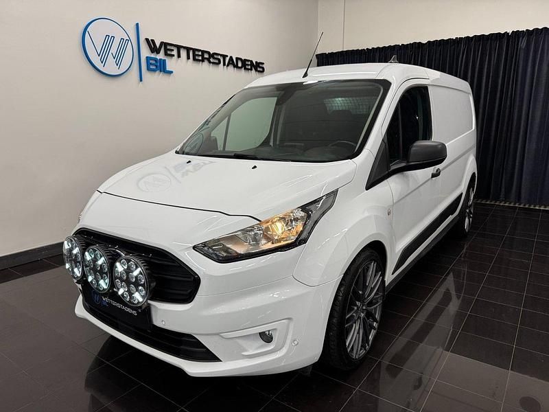 Vit Begagnad 2023 Ford Transit Trend Van | 238 000 kr (Marknadspris) - Bild 1/4