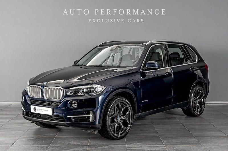 Blå Begagnad 2016 BMW X5 Comfort Edition SUV | 299 900 kr (Superpris) - Bild 1/4