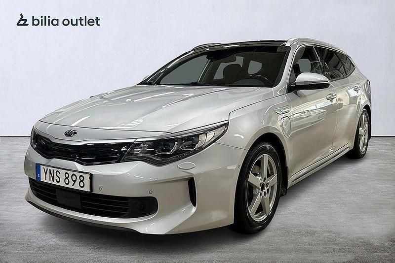 Grå Begagnad 2018 Kia Optima Hybrid Sport Sedan | 134 900 kr (Superpris) - Bild 1/3
