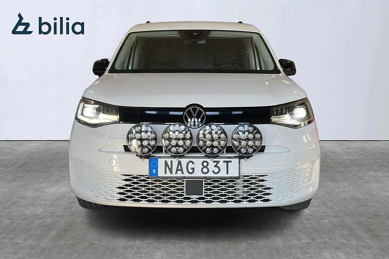 Begagnad VW Caddy S 124 HK (91 kW) 2023 Vit Minibuss