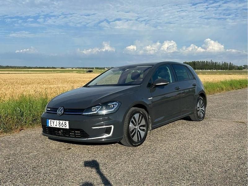 Begagnad 2018 VW e-Golf Halvkombi | 120 000 kr (Bra pris) - Bild 1/1