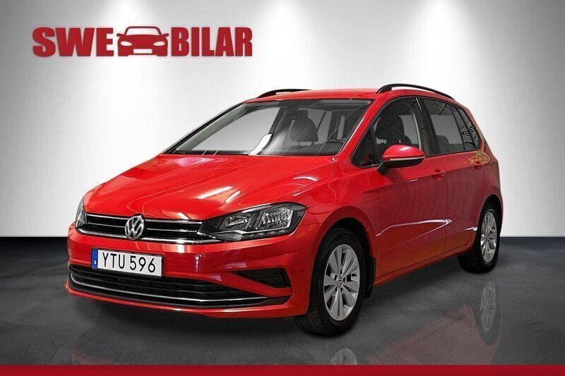 Röd Begagnad 2018 VW Golf VII S Halvkombi | 129 900 kr (Bra pris) - Bild 1/4