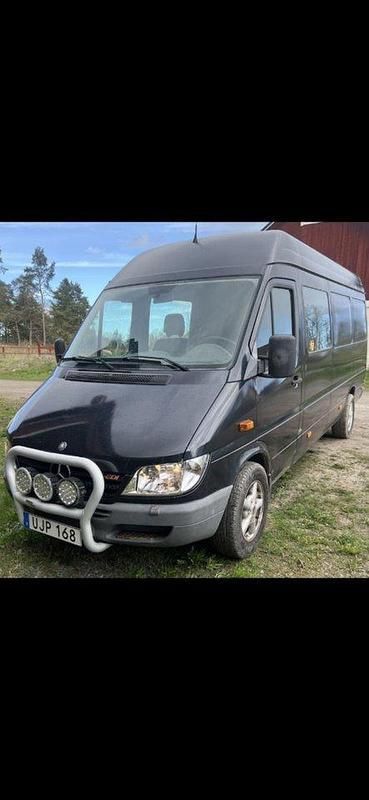 Vit (svart) Begagnad 2004 Mercedes Sprinter Van | 88 000 kr - Bild 1/4