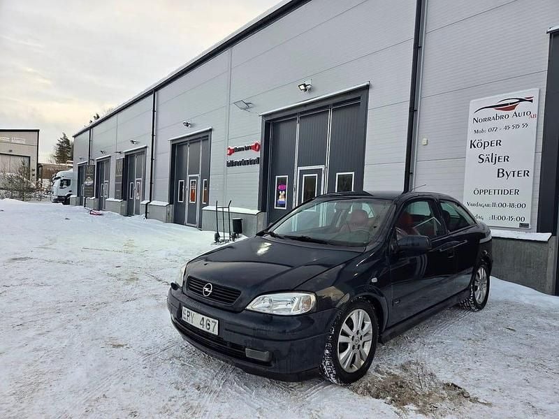 Mörkgrå Begagnad 1999 Opel Astra Halvkombi | 17 000 kr - Bild 1/4