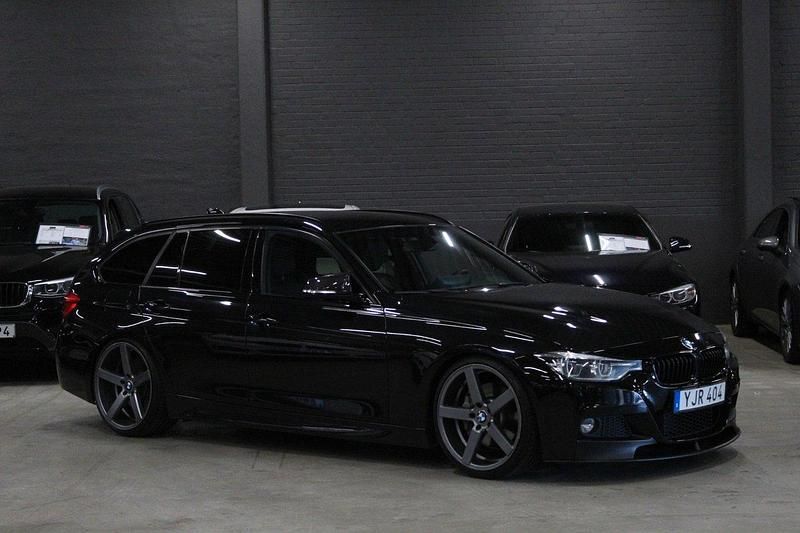 Svart Begagnad 2017 BMW 340 M Sport Kombi | 349 900 kr (Lite dyr) - Bild 1/4