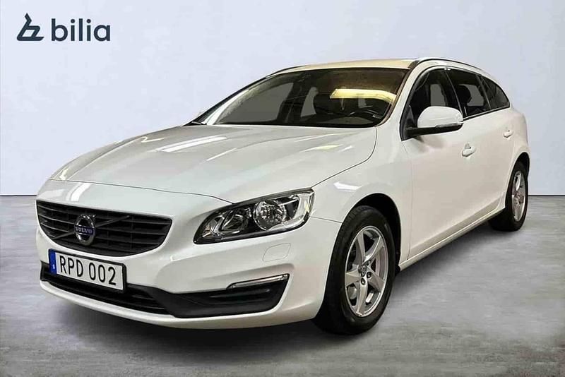 Vit Begagnad 2016 Volvo V60 Kombi | 139 900 kr - Bild 1/1