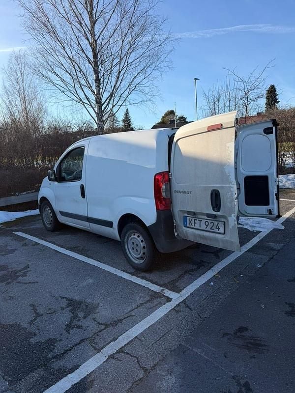 Begagnad Peugeot Bipper 75 HK (55 kW) 2015 Minibuss