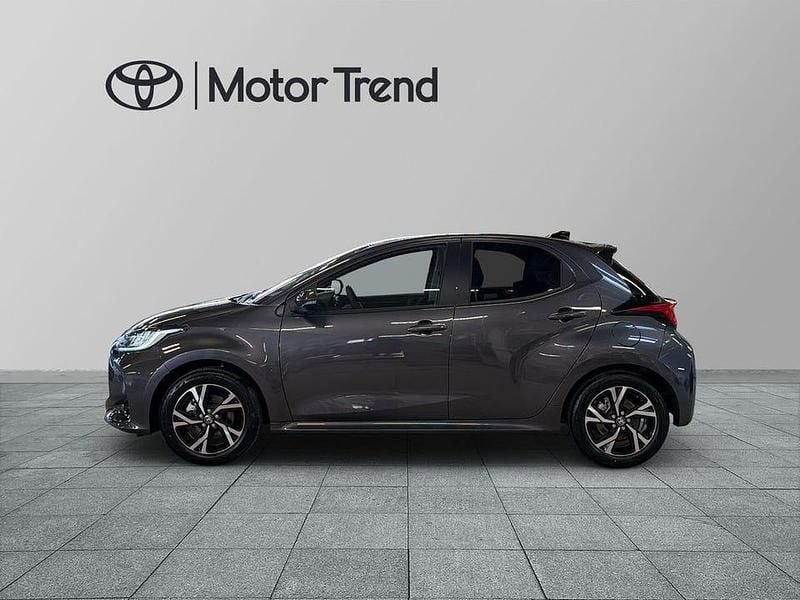 Ny Toyota Yaris Hybrid 117 HK (86 kW) 2025 Grå