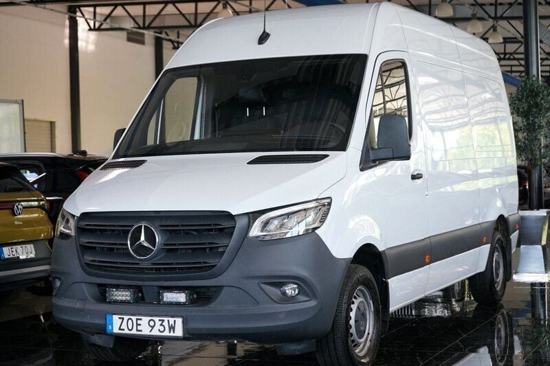 Vit Begagnad 2020 Mercedes Sprinter Van | 269 500 kr (Superpris) - Bild 1/4