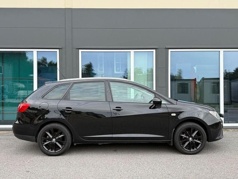 Svart Begagnad 2016 Seat Ibiza ST Style Kombi | 74 900 kr (Marknadspris) - Bild 1/4