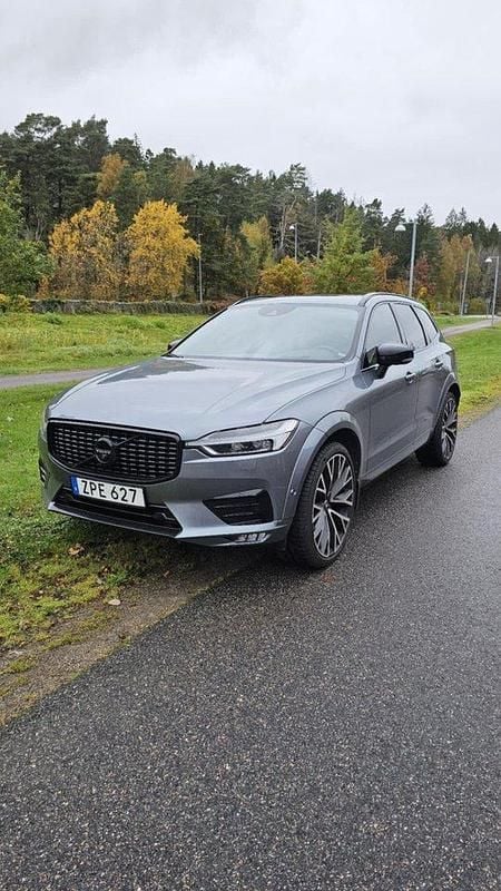 Grå Begagnad 2020 Volvo XC60 R-Design SUV | 339 000 kr (Bra pris) - Bild 1/4