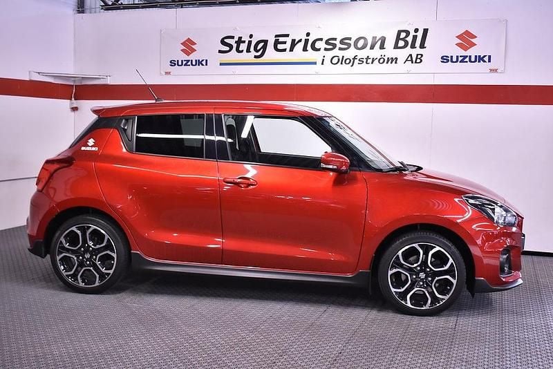 Begagnad Suzuki Swift Sport 129 HK (94 kW) 2020 Röd Halvkombi