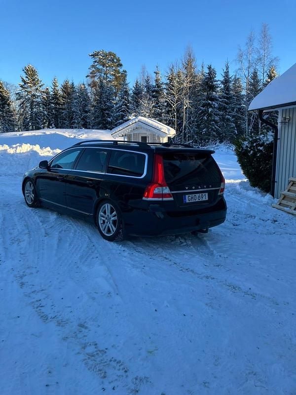 Begagnad Volvo V70 163 HK (119 kW) 2014 Svart Kombi
